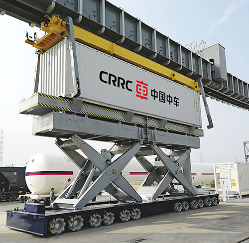 成都广发平台集装箱挂轨升降平台-1.jpg